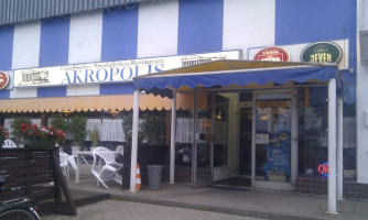Akropolis Restaurant outside
