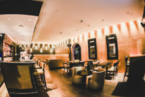 Leon Cafe Bar inside