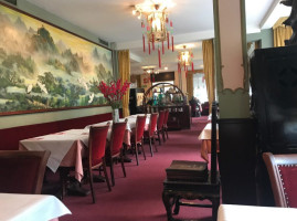 Yuen`s China Restaurant inside