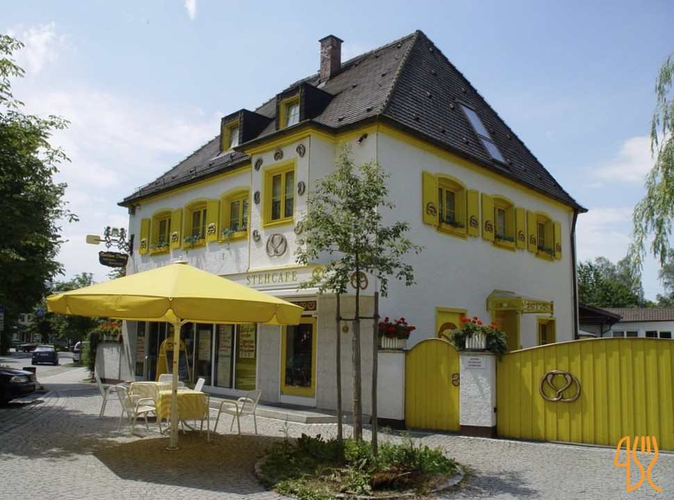 restaurant image