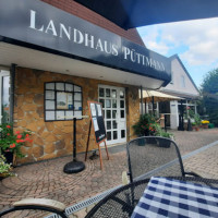 Landhaus Püttmann Gastronomie Betriebs Gmbh inside