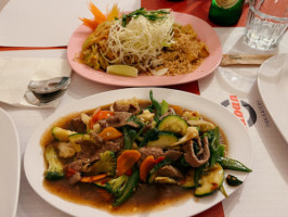 Suban Thai Eatery Shop food