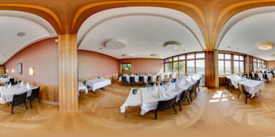Restaurant Goldenberg inside