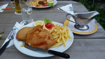 Gasthaus-Pension-Cafe Roessle food