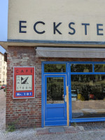 Cafe Eckstern outside