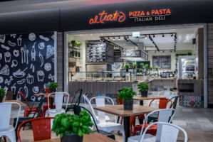 Al Teatro – Pizza Pasta – Italian Deli inside