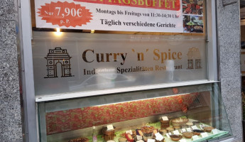 Curry 'n' Spice outside