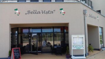 Bella Vista outside