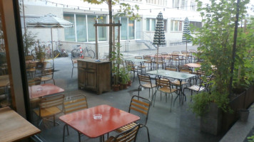 Cafe Lang inside