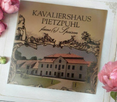 Kavaliershaus Pietzpuhl inside
