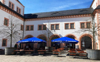 Café In Den Arkaden Schloss Augustusburg outside