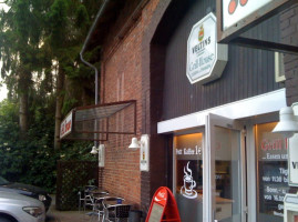 Grill House Und Imbiss outside