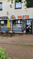 Pizza Pasta outside