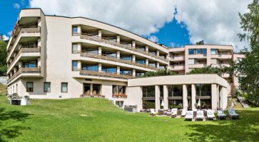 Alpenhotel Quadratscha inside