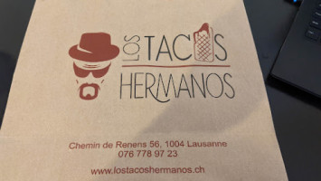 Los Tacos Hermanos food