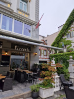 La Fontanella Ristorante-Pizzeria outside