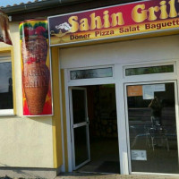 Sahin Grill inside