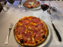 Restaurant Pizzeria Monte Civetta food