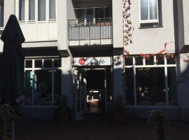 Cafe Glückskind outside