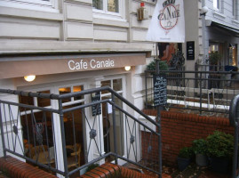Café Canale outside