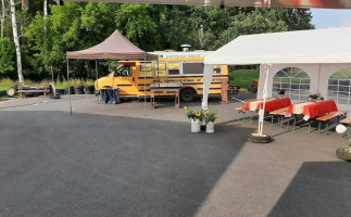 Deiner-foodtruck Imbiss Und Catering outside