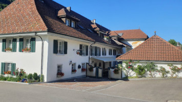 Gasthof Kreuz outside
