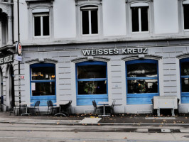 Weisses Kreuz outside