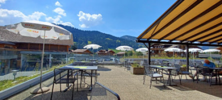 Coop Gstaad outside