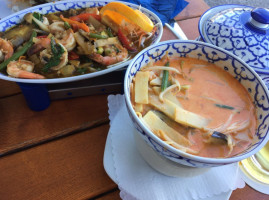 Meau`s Thai Restaurant food
