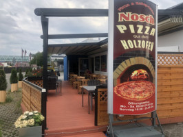 Pizzeria Nosch food