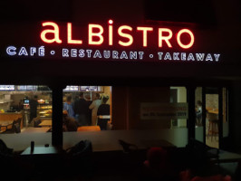 Albistro food