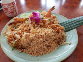 Tuy's Thai Restaurant S. Limbach food