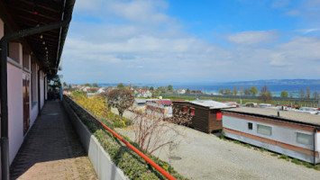 Und Kiosk Panorama food