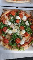 Mediterra: Pizzeria food