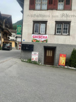 Grischa Kebab Pizza Kurier outside