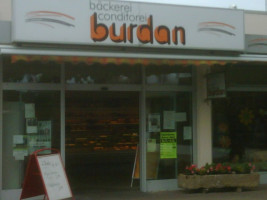 Burdan outside