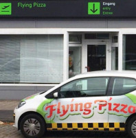 Flying Pizza outside