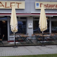 Palet Und Grill outside