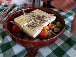 Taverna Ousia food