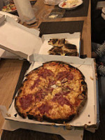 Pizzeria Holter Pizzahaus food