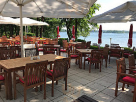 Restaurant Park-Cafe Theater am See food