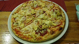 Pizzahaus food