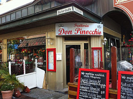 Don Pinocchio Pizzeria outside