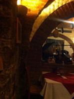 La Taverna inside