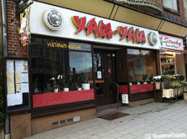 Yam Yam - China Bistro inside