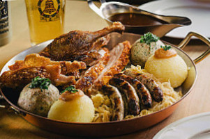 Nürnberger Bratwurst Glöckl am Dom food