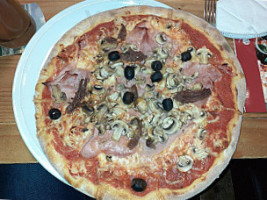 Pizzeria Sasso food
