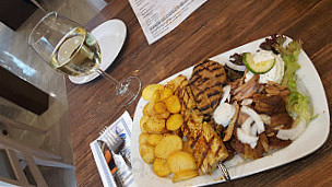 Taverna Kostas food