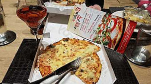 Bains Pizza Service food