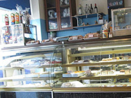 Cafe Bistro Levkos Pyrgos food